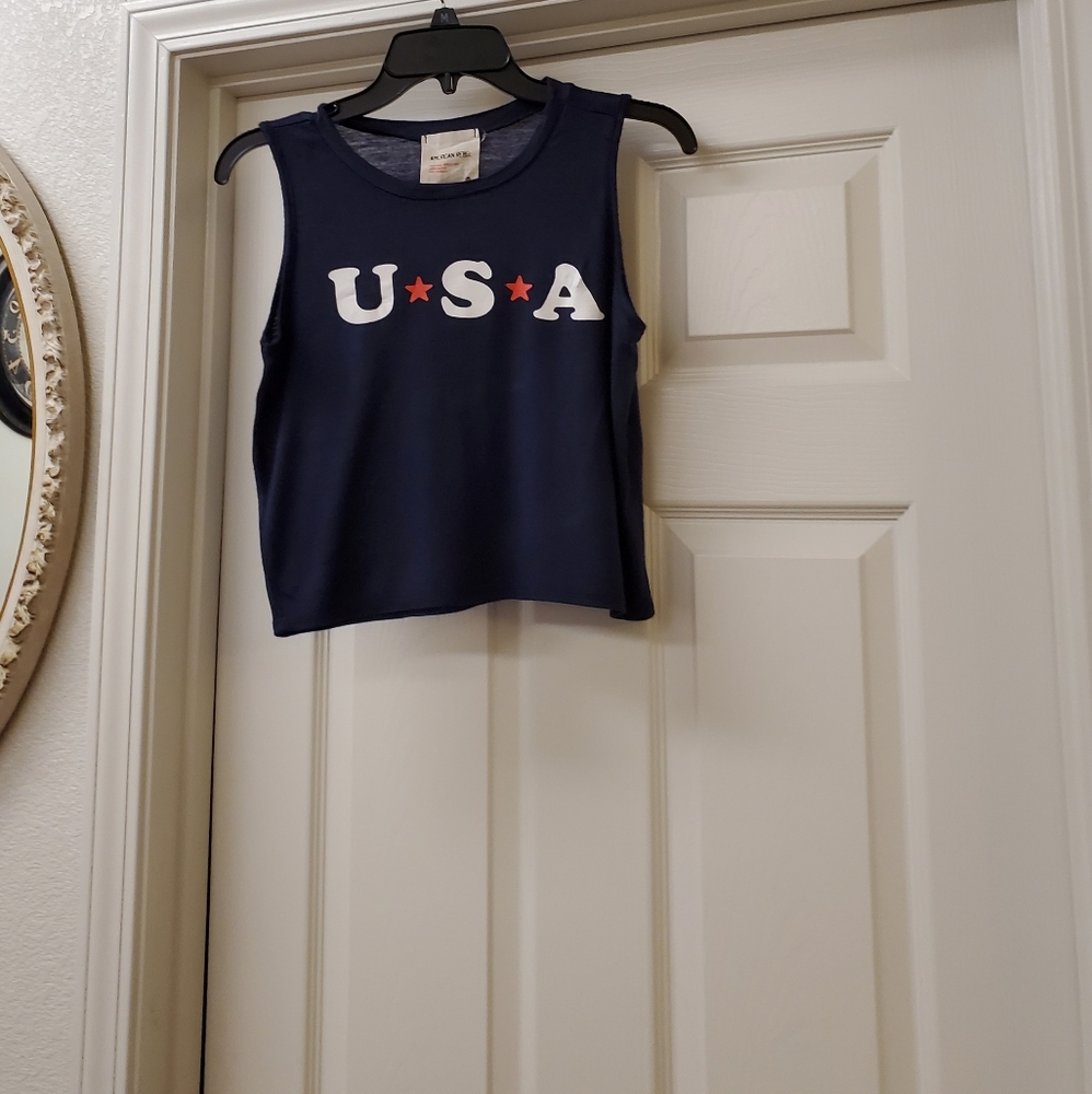 American Rebel crop top is size XS.